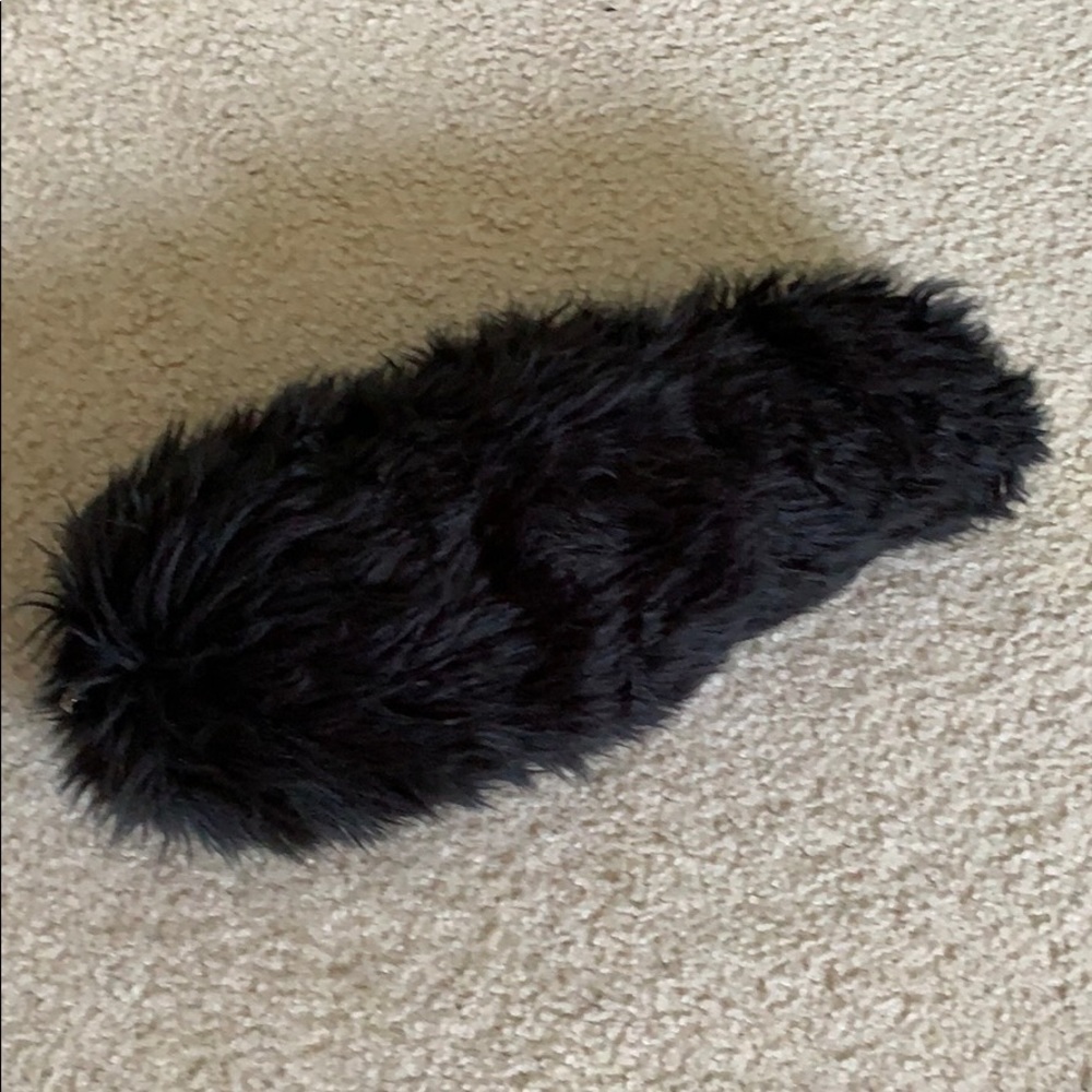 Faux fur tail